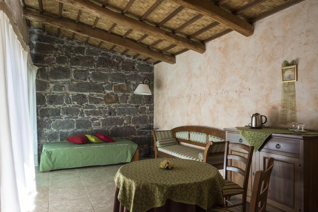 Country Hotel Mandra Edera Abbasanta Chambre photo